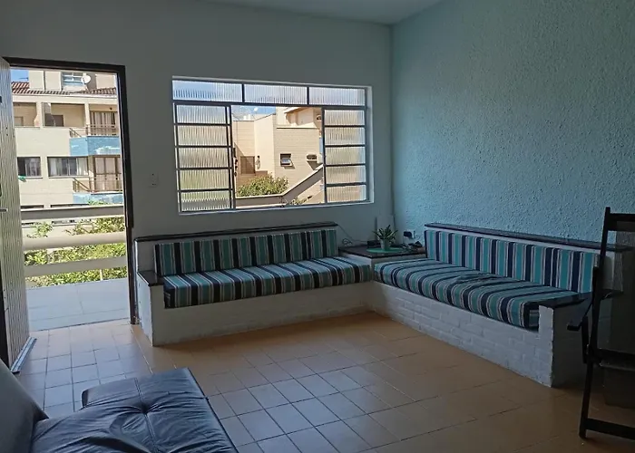 Pé na Areia 350 metros da PG Ubatuba