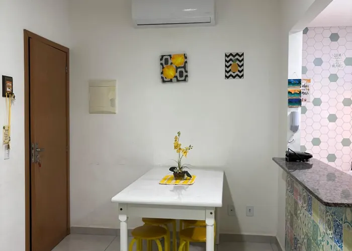 Apê Amarelo Ubatuba